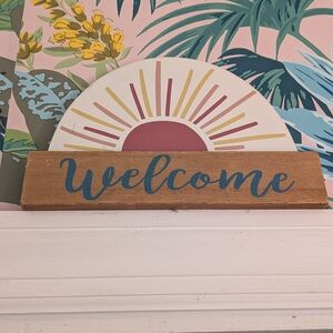 Wooden 'Welcome' Sign with Sunburst Accent